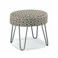 Пуфы в прихожую