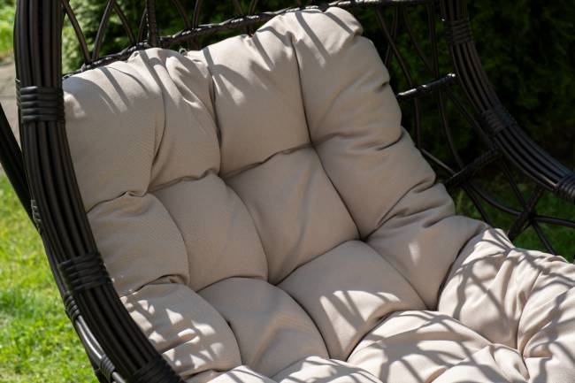 "Венеция" подвесное кресло-кокон из искусственного ротанга, цвет бронзовый с бежевой подушкой "Венеция" подвесное кресло-кокон из искусственного ротанга, цвет бронзовый с бежевой подушкой